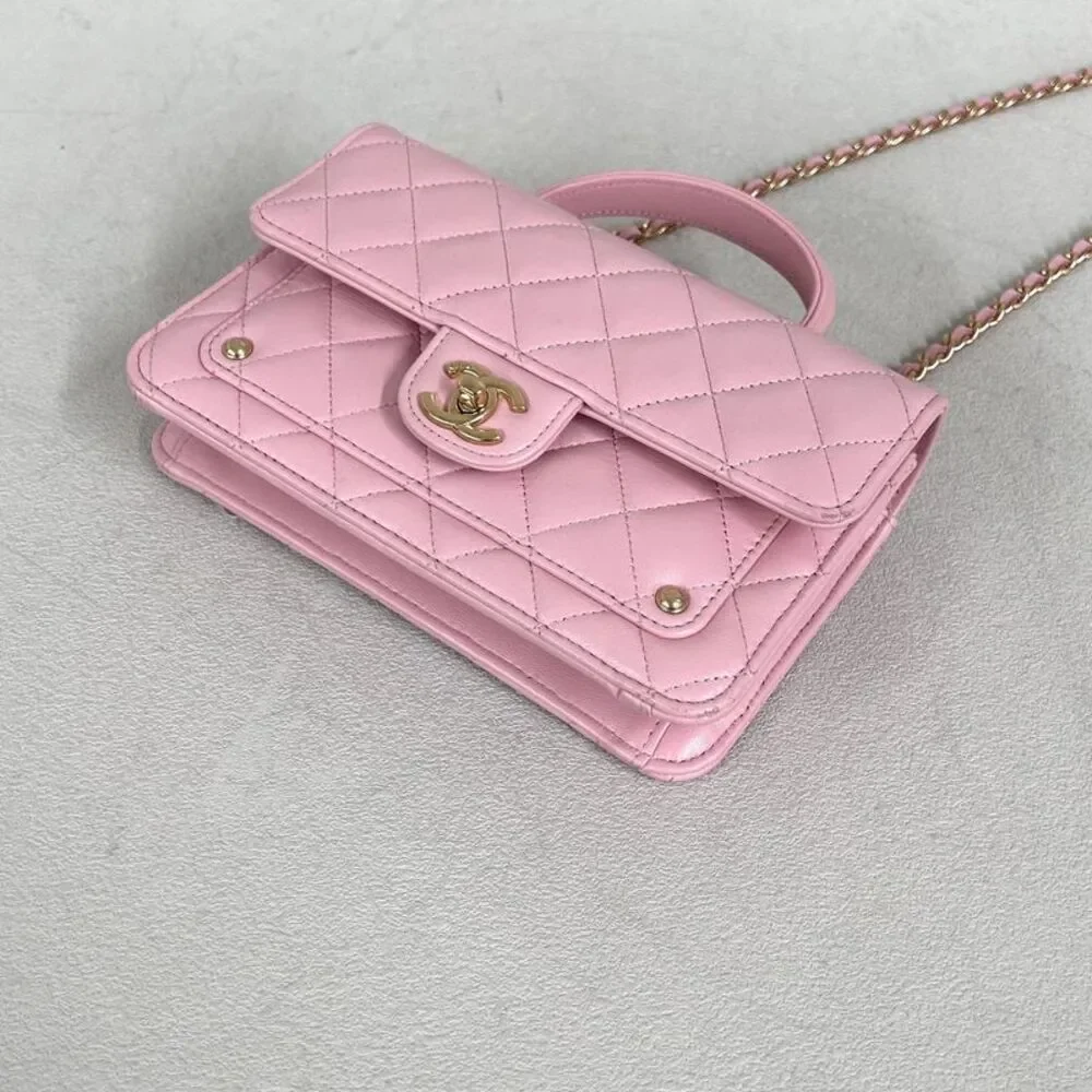 CHANEL brand color